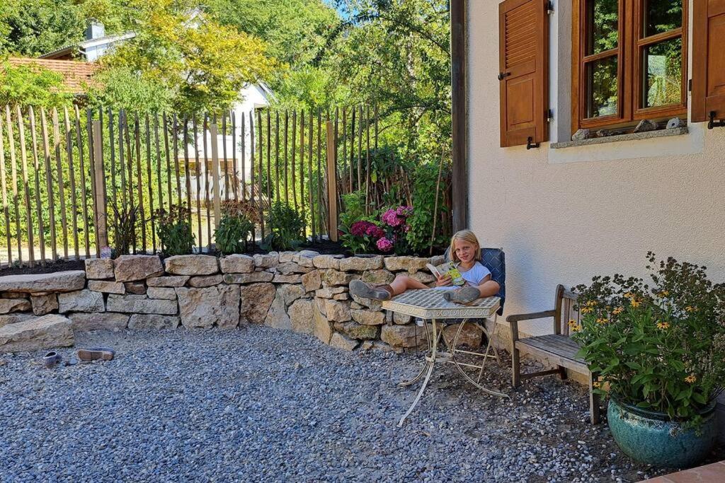 Gemuetliche Waldrandlage In Badenweiler Sehringen Ferienwohnung エクステリア 写真
