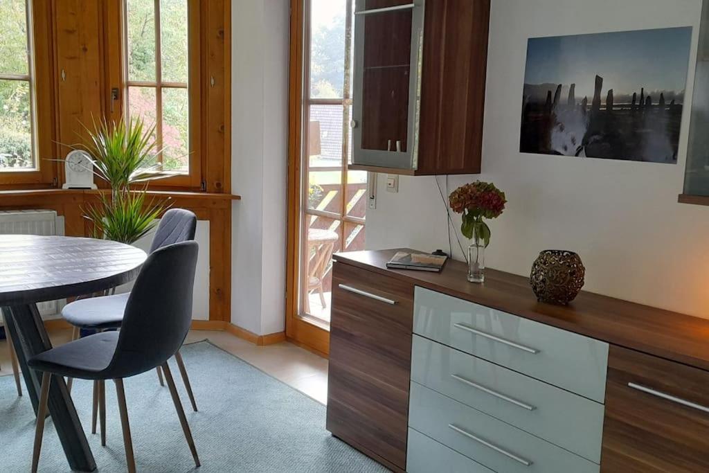 Gemuetliche Waldrandlage In Badenweiler Sehringen Ferienwohnung エクステリア 写真
